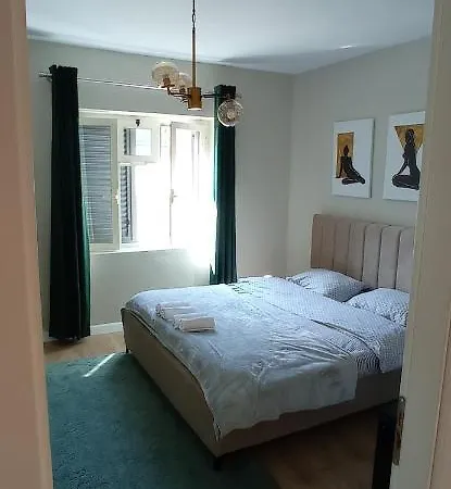 Apartamento Piazza_apartments_tirana *